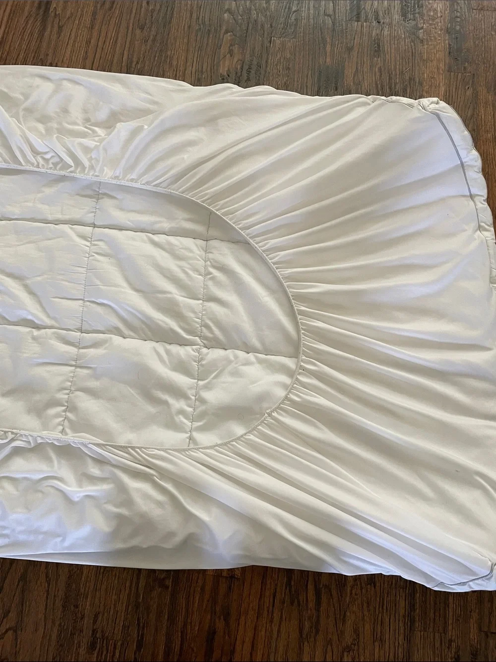 White twin Mattress Protector Cover - Soft Breathable Layer